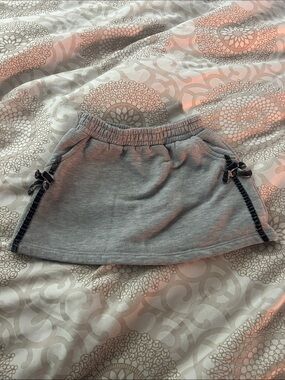 Zara Girls' Casual Grey Skirt with Side Ribbon Detail size 4